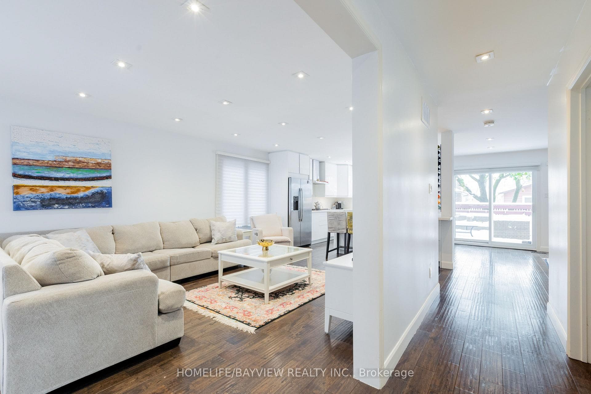 23 Holm Crescent photo 6