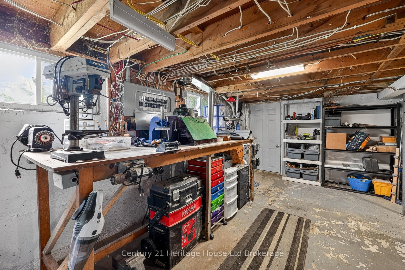 6998 Church Street photo 29