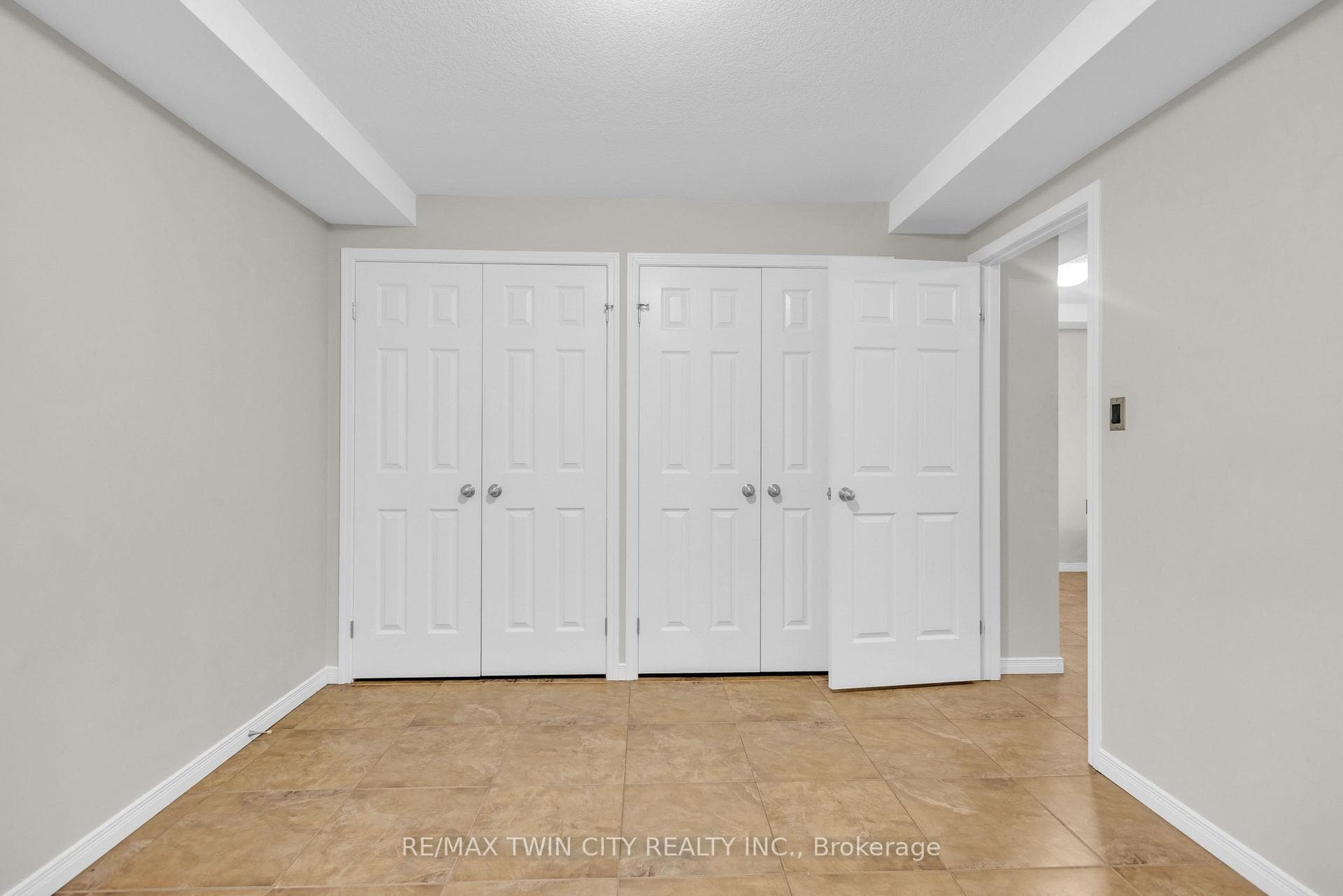 1460 Highland Road Unit 6C photo 12
