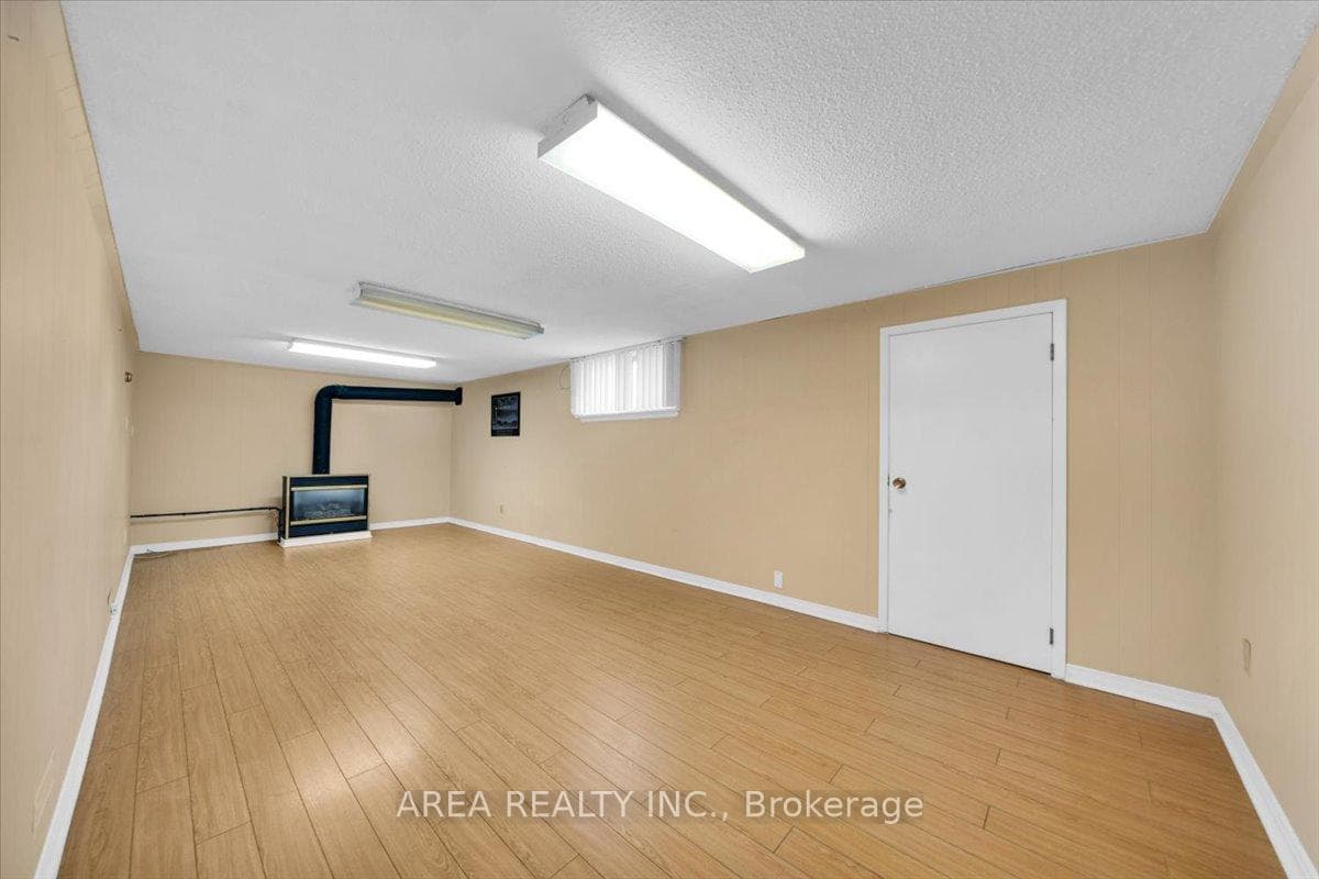 37 Marcia Avenue photo 21