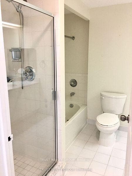 77 Harbour Square Unit 409 photo 10