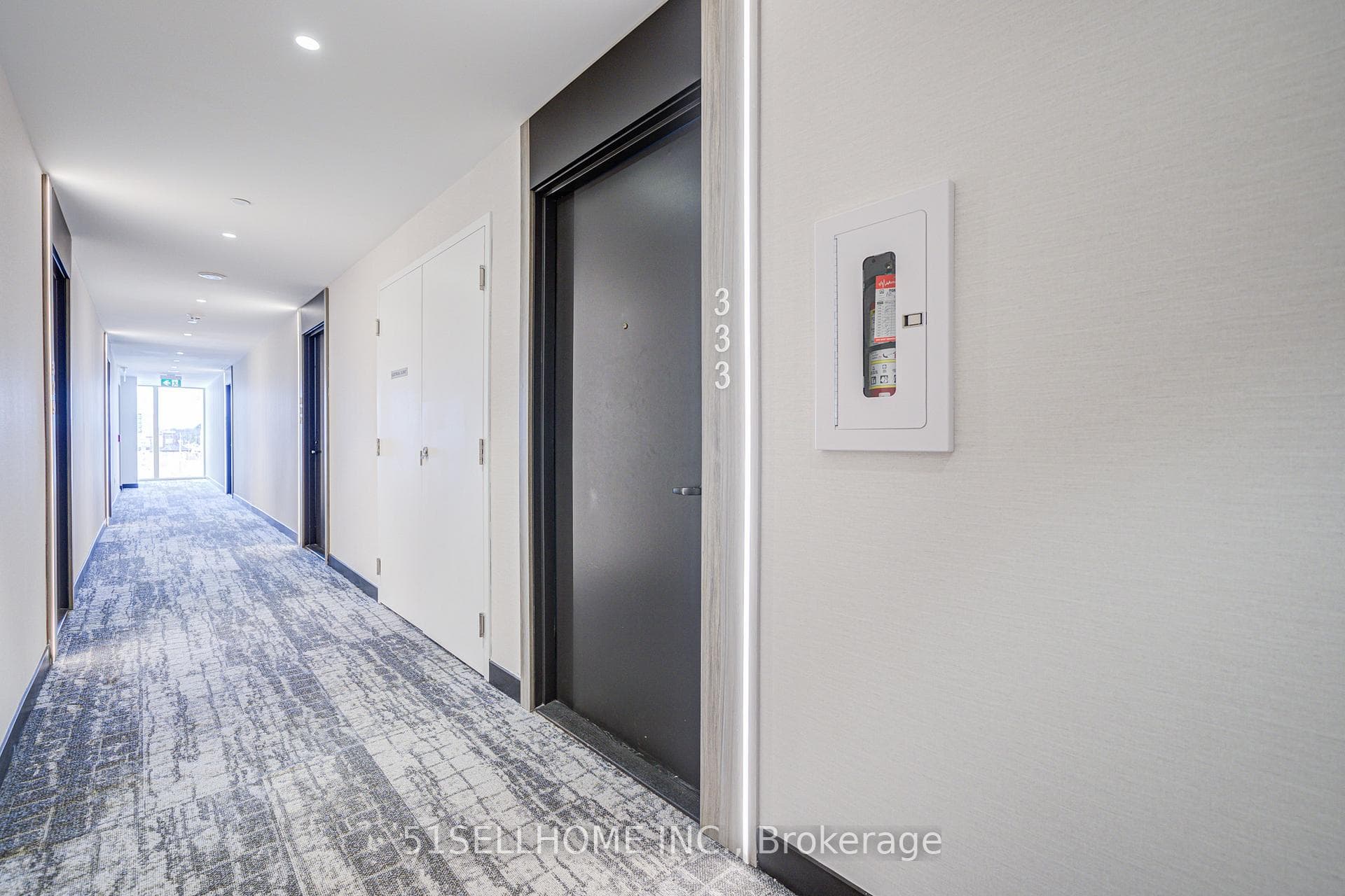 215 Lakeshore Road Unit 333 photo 10
