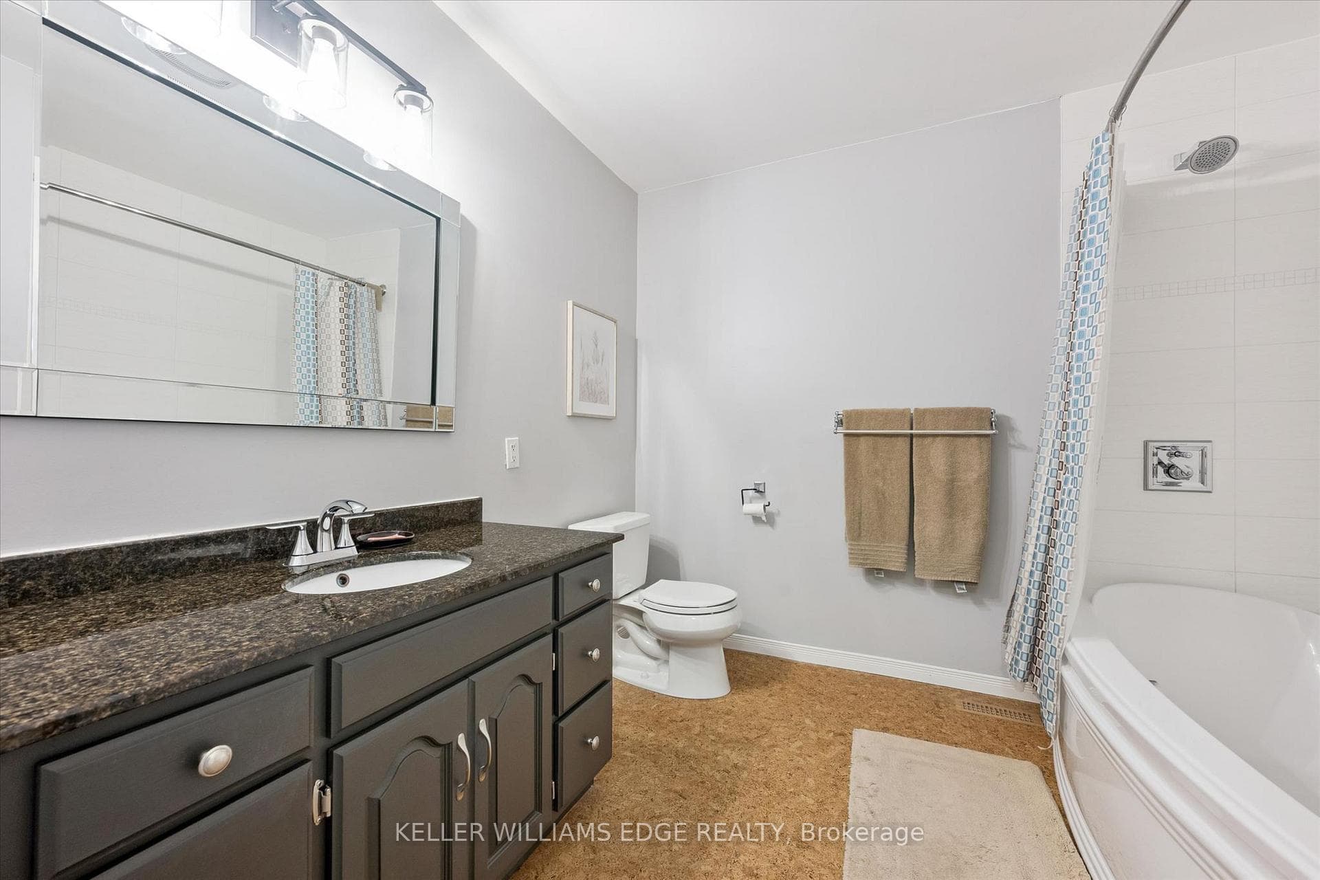 2301 Cavendish Drive Unit 83 photo 32