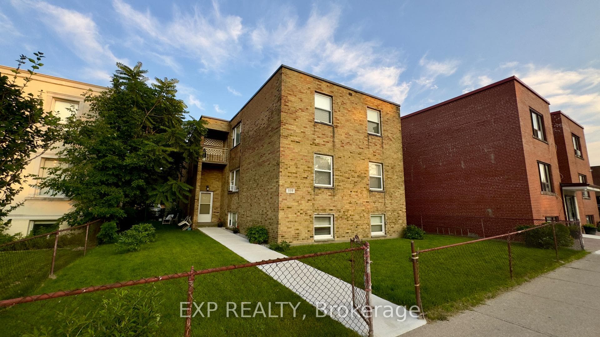 335 Lakeshore Road Unit 1 photo 1