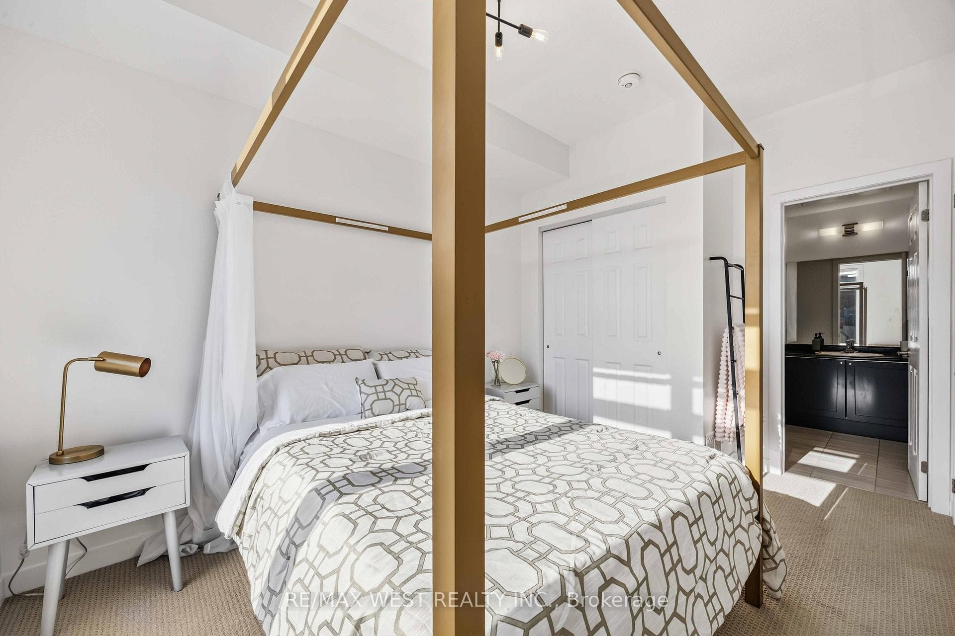 6 Bicknell Avenue Unit 1 photo 26