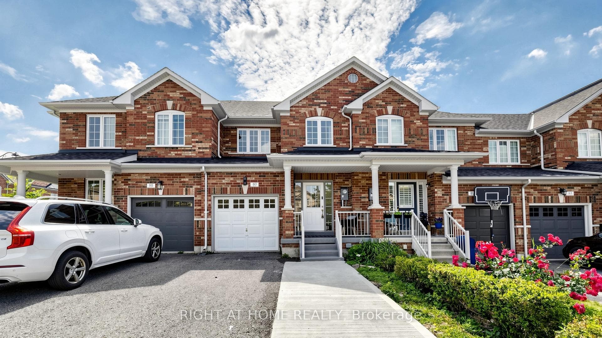80 Barr Crescent photo 1