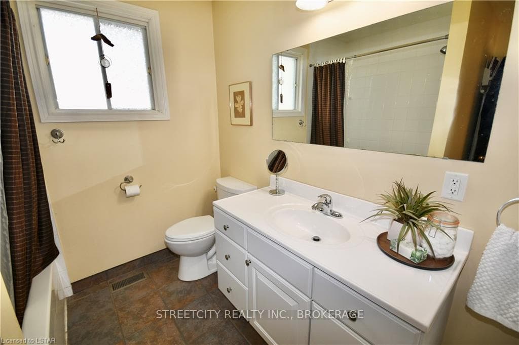 143 WILLIAM Street photo 22