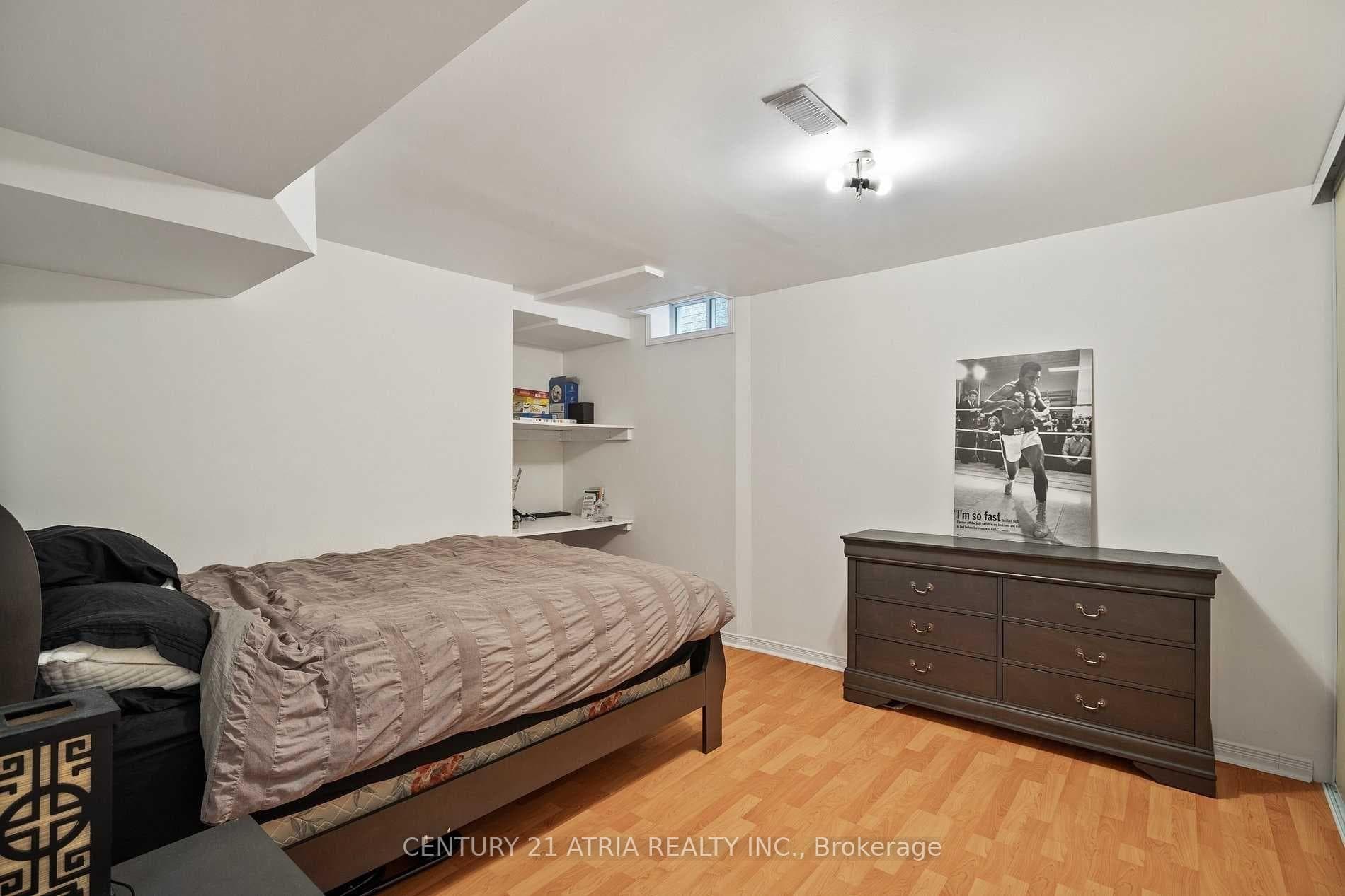 22 Sweet Water Crescent Unit Bsmt photo 5