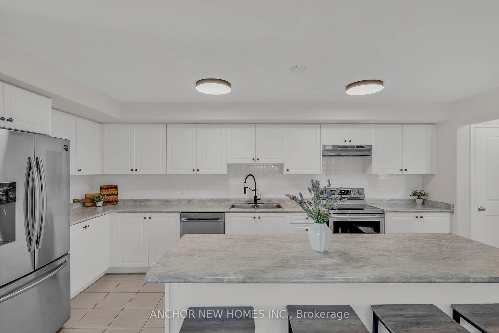 883 Broadway Boulevard photo 11