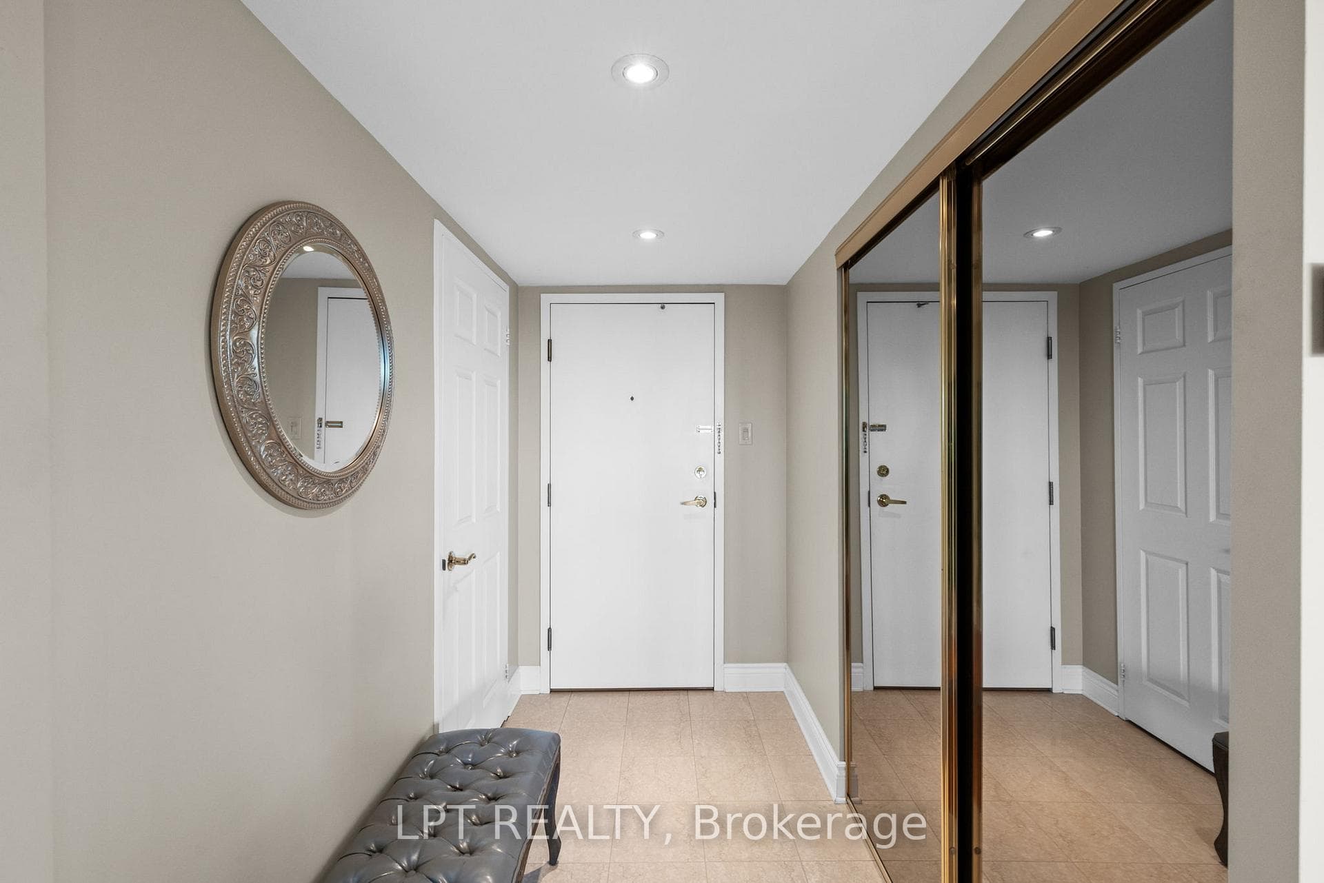 1510 Riverside Drive Unit 1505 photo 10
