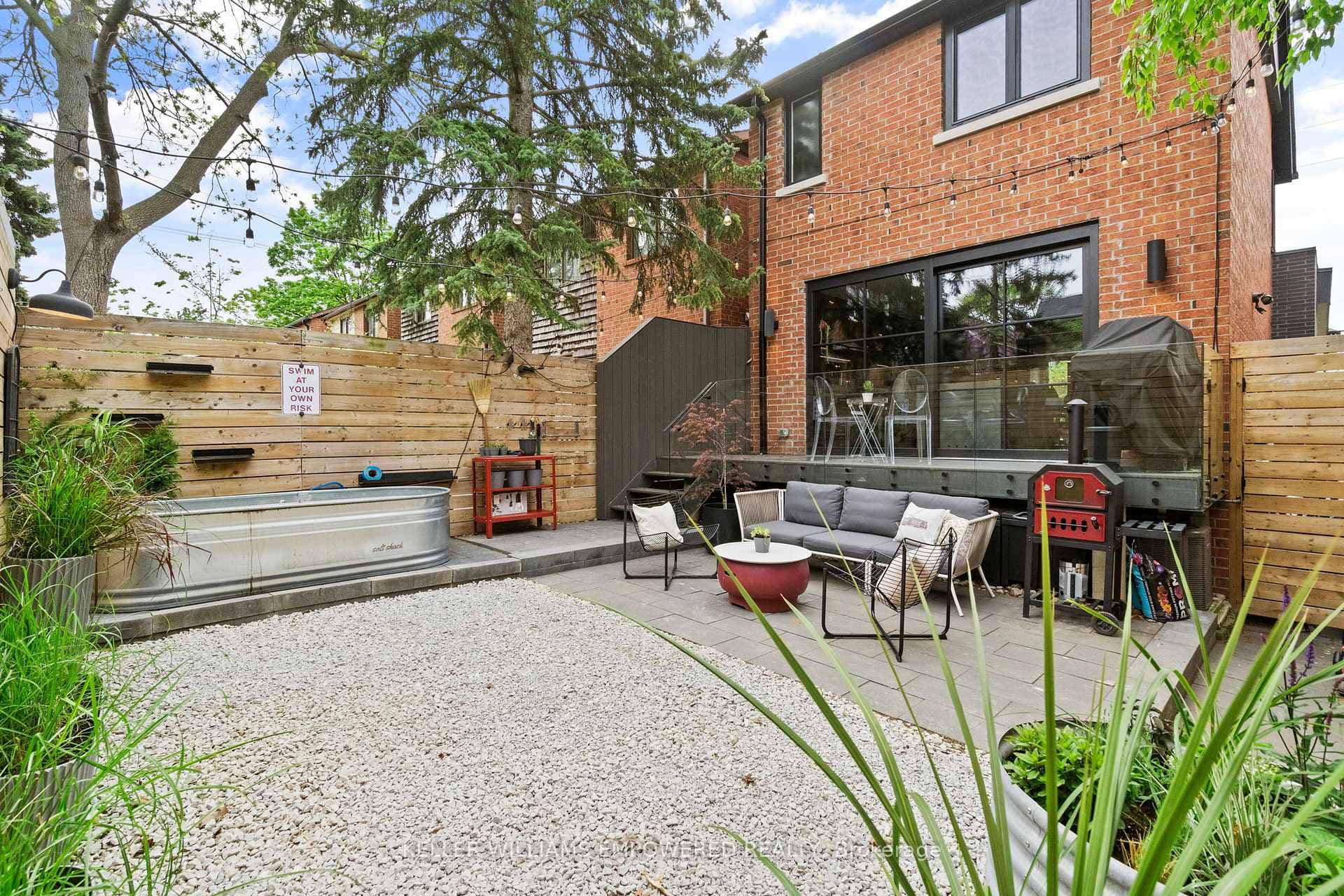 134 Geoffrey Street photo 30