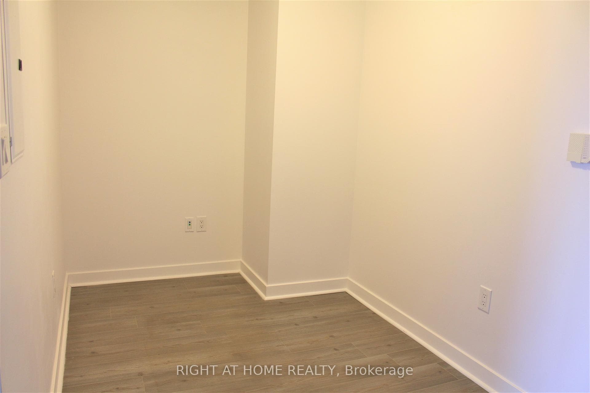 25 Telegram Mews Unit 3705 photo 13