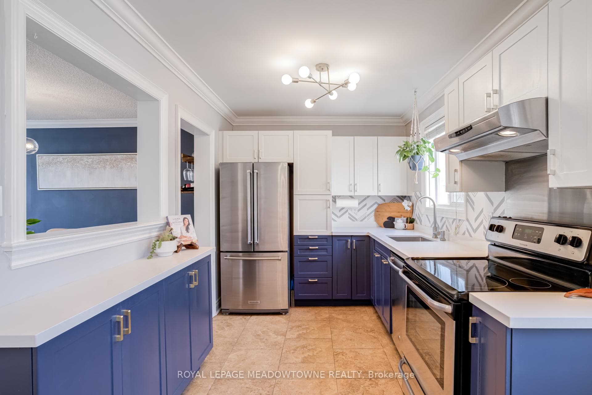 92 Morley Crescent photo 23