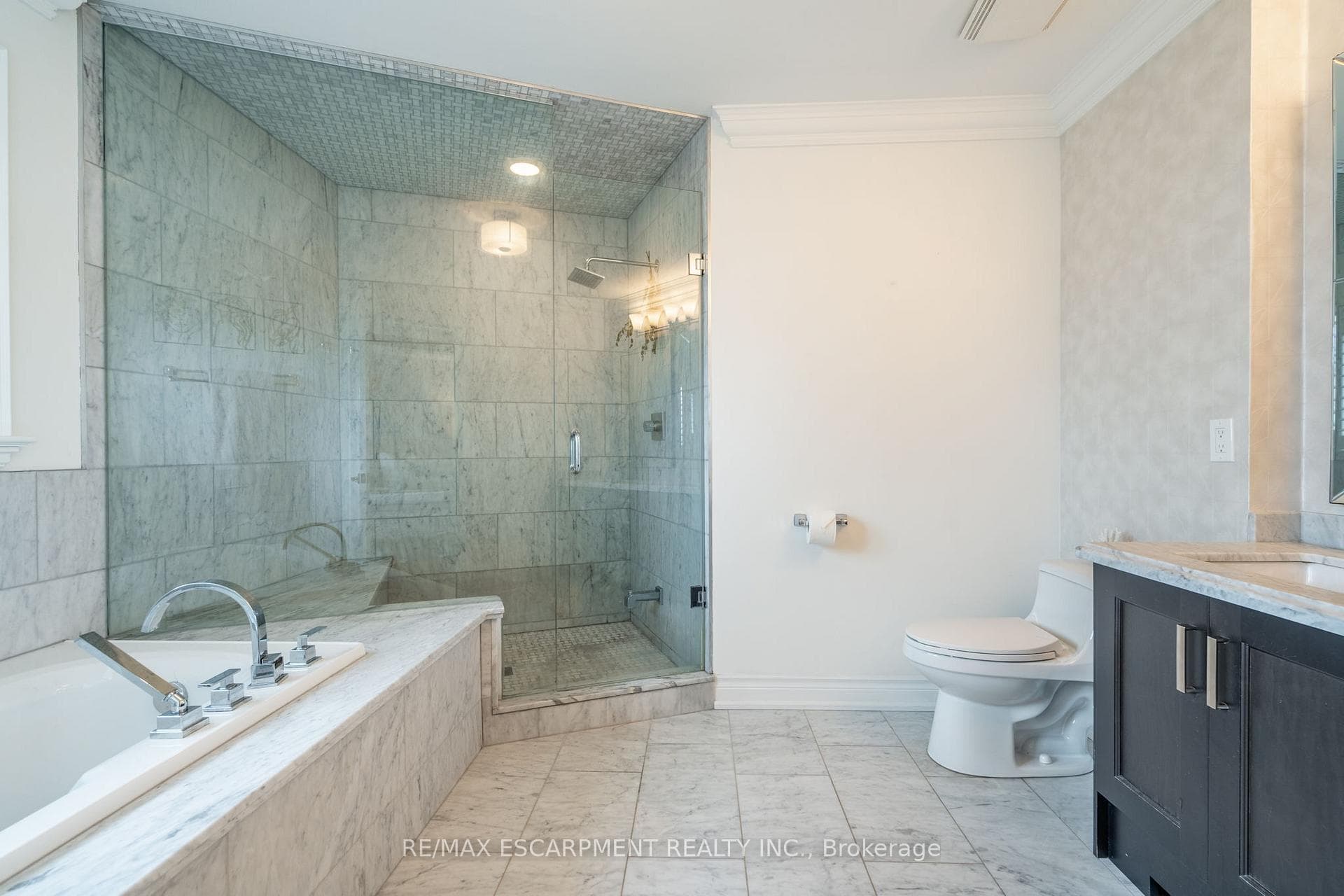 4610 Cornerstone Drive photo 14