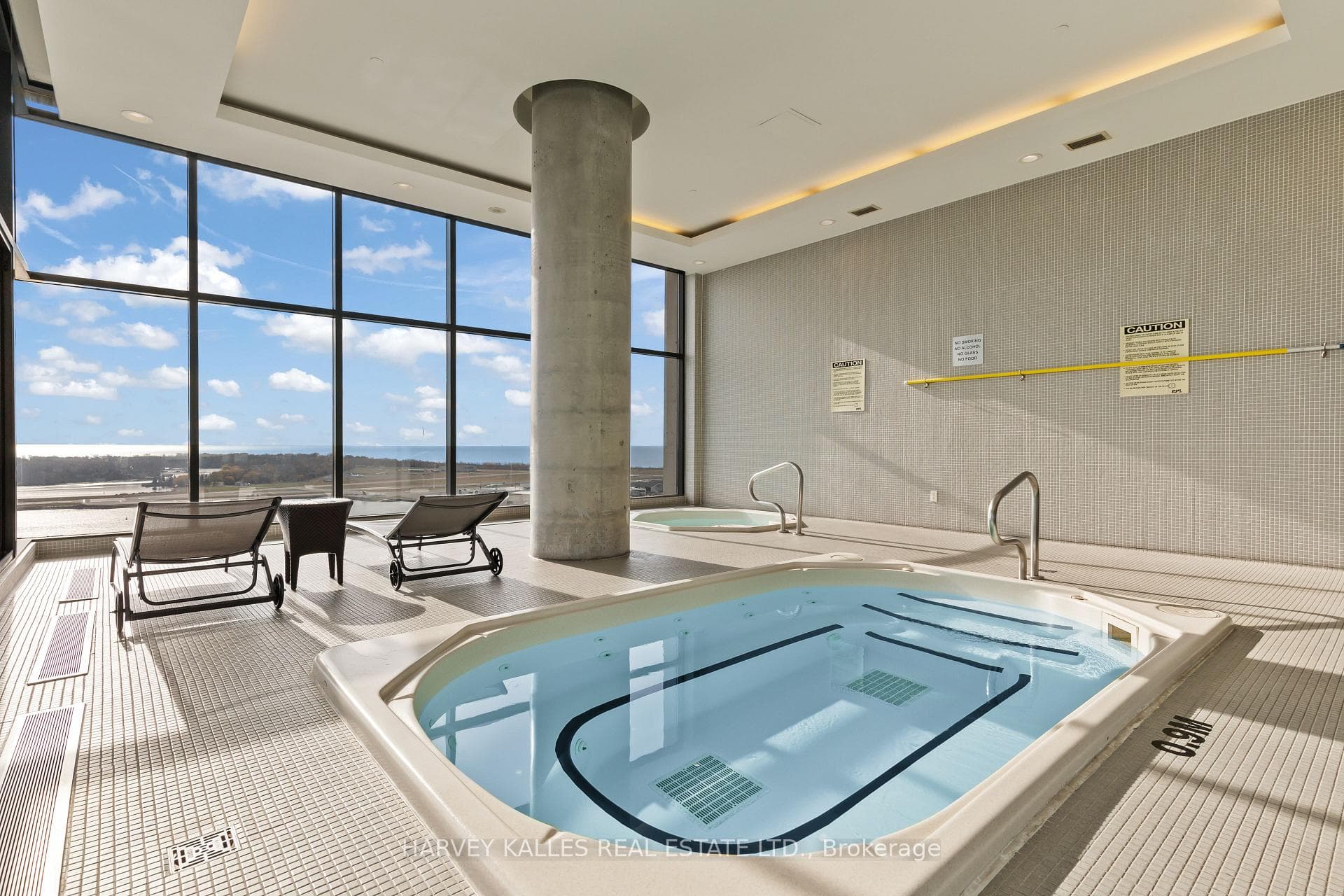 15 Fort York Boulevard Unit 2311 photo 27