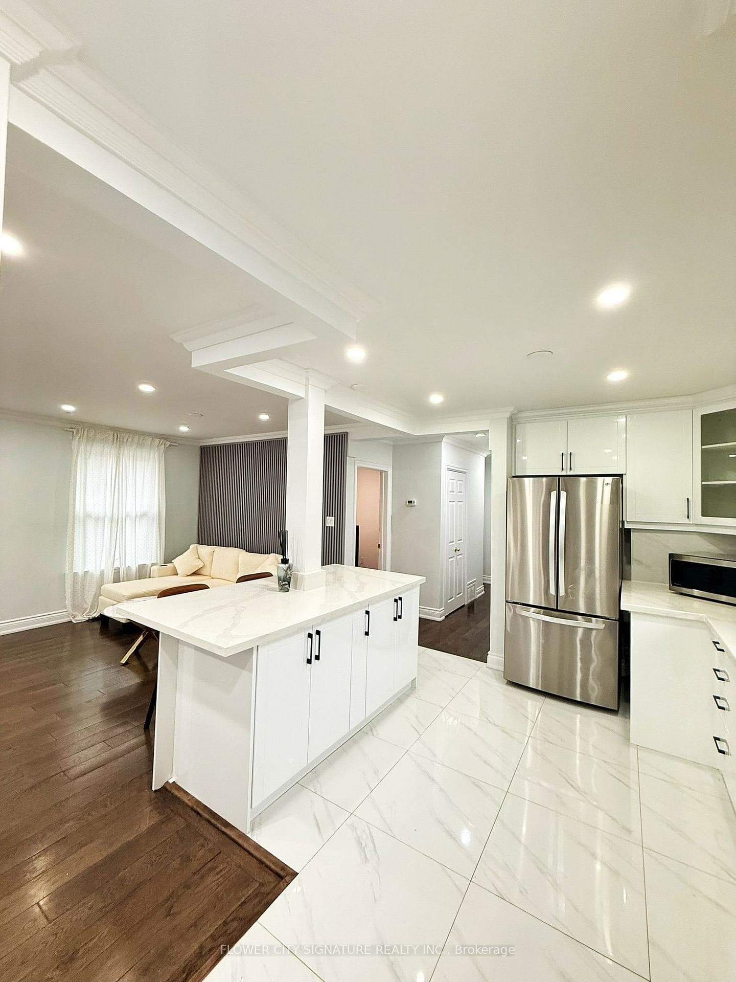 753 Scarborough Golf Club Road photo 3