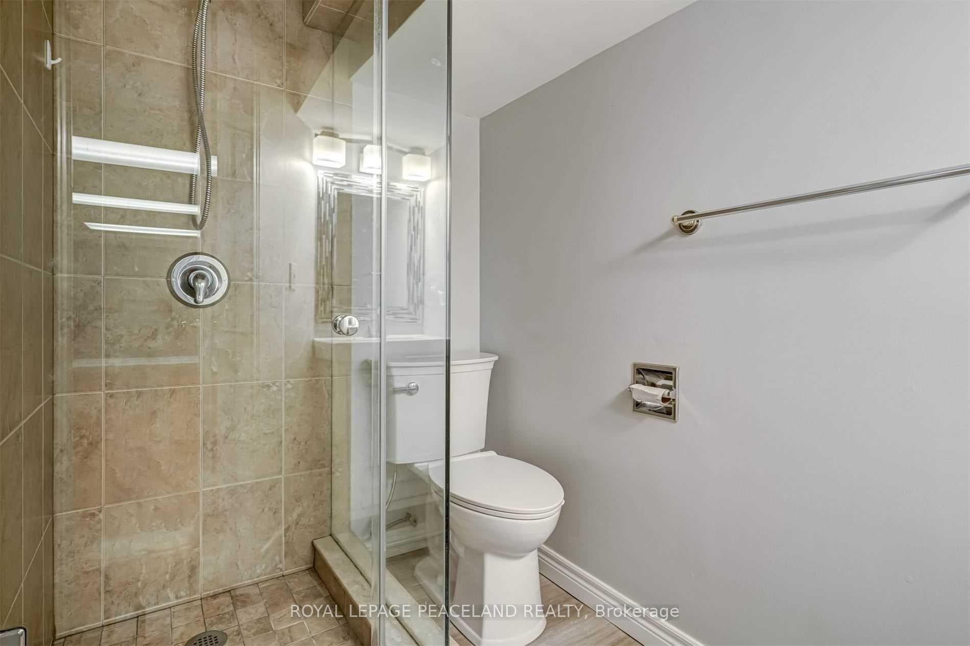 50 Manor Road photo 16