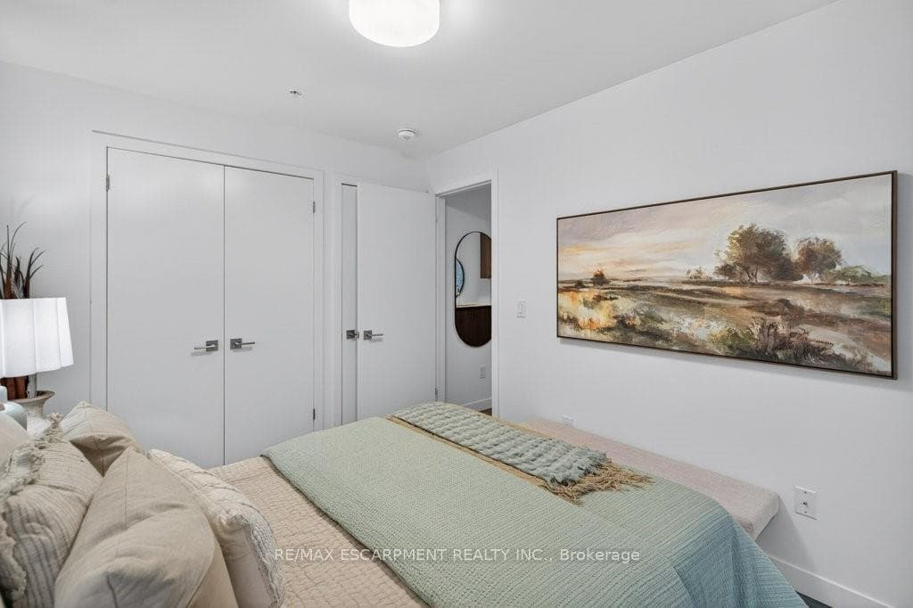 479 Charlton Avenue Unit 209 photo 29