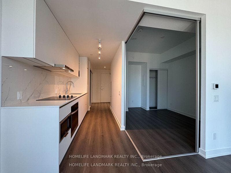8 Wellesley Street Unit 3207 photo 10