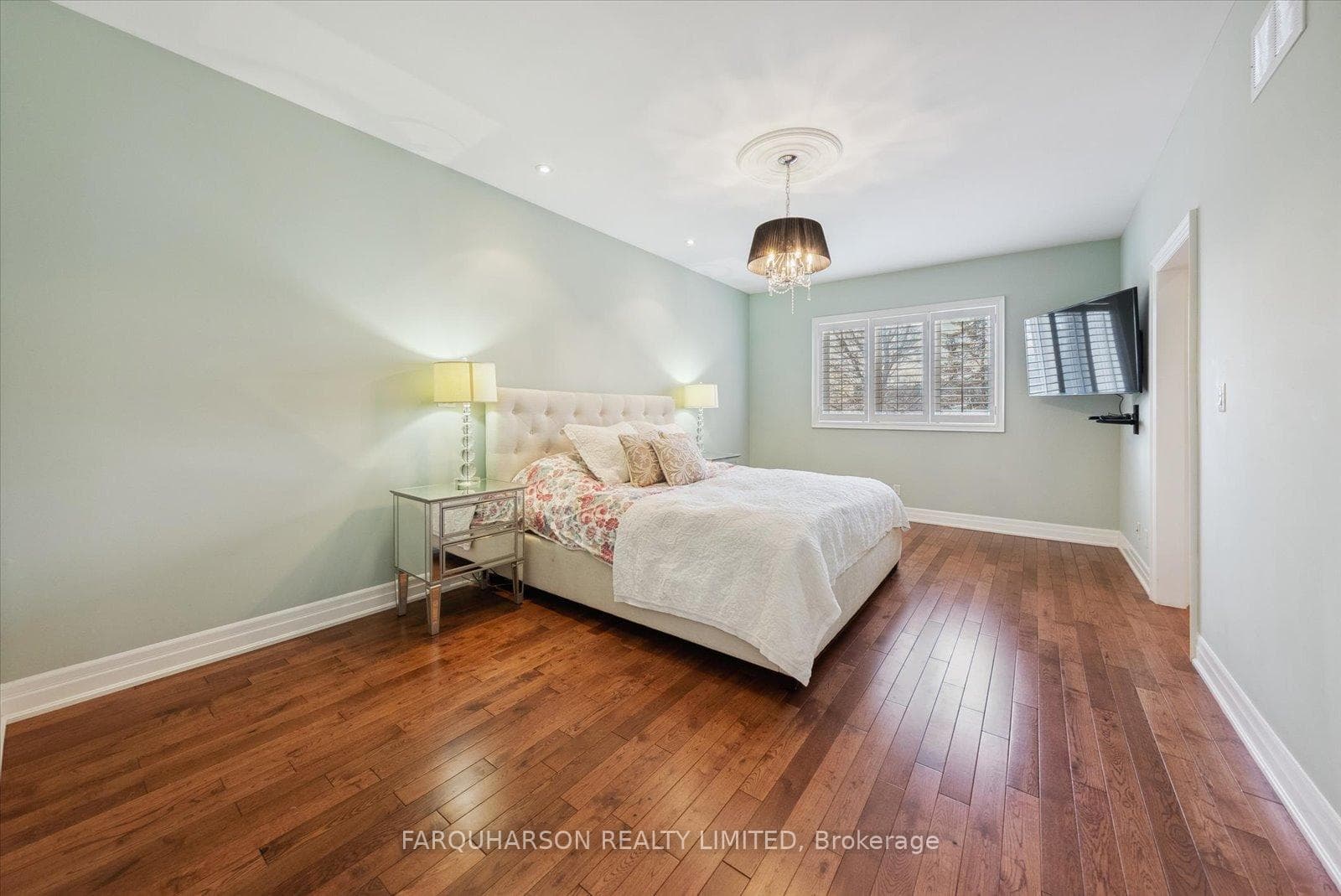 50 Lloyd Street photo 13