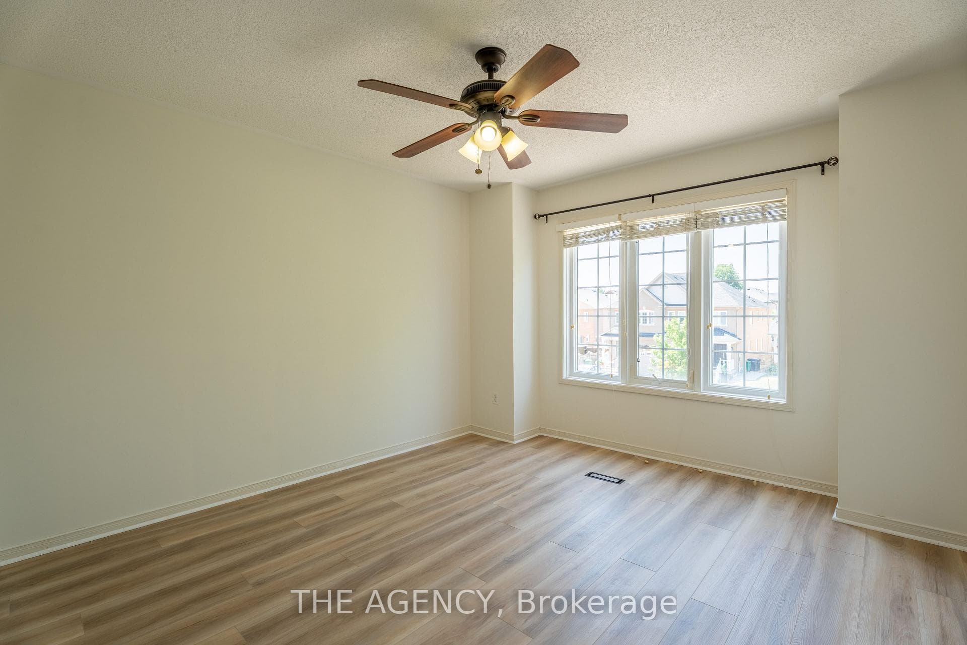45 Silvervalley Drive Unit UPPER photo 19