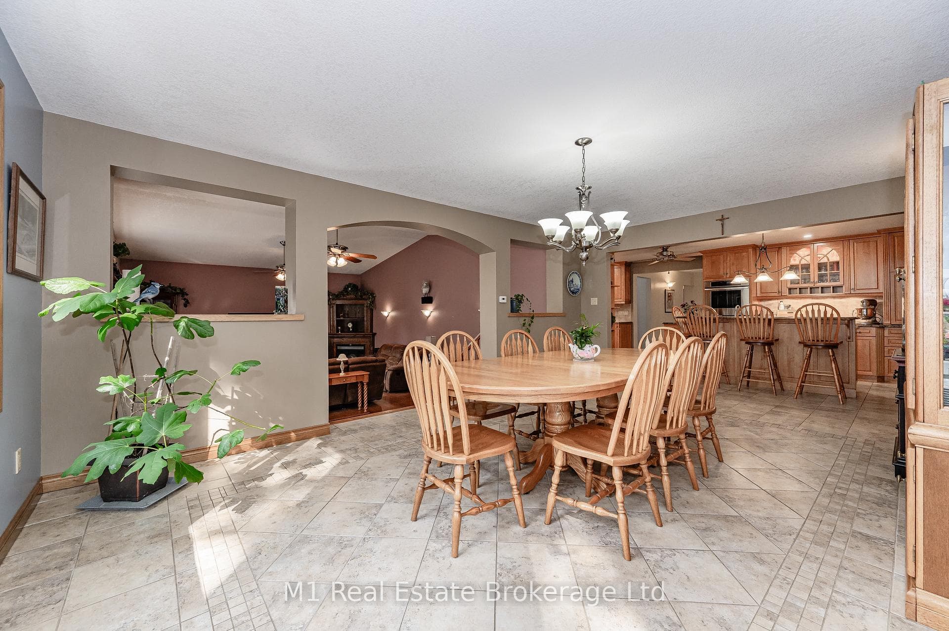 6946 FIFE Road photo 11