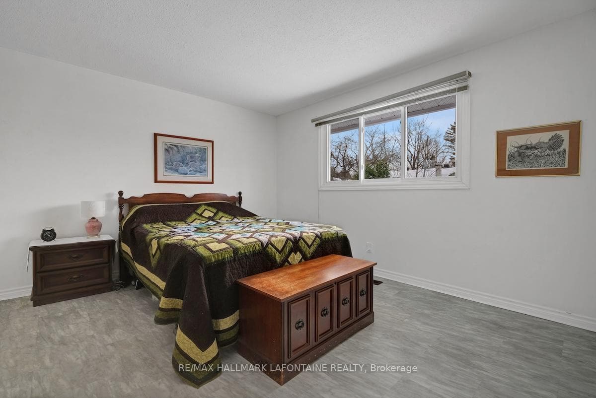 2443 Ogilvie Road photo 16