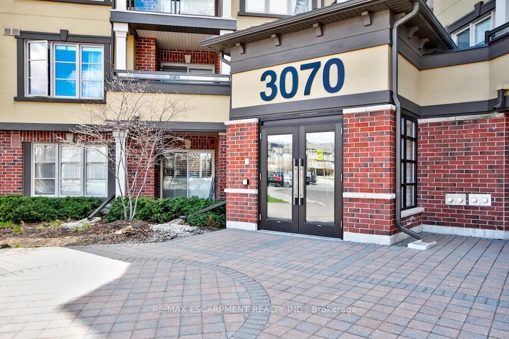 3070 Rotary Way Unit 215 photo 2