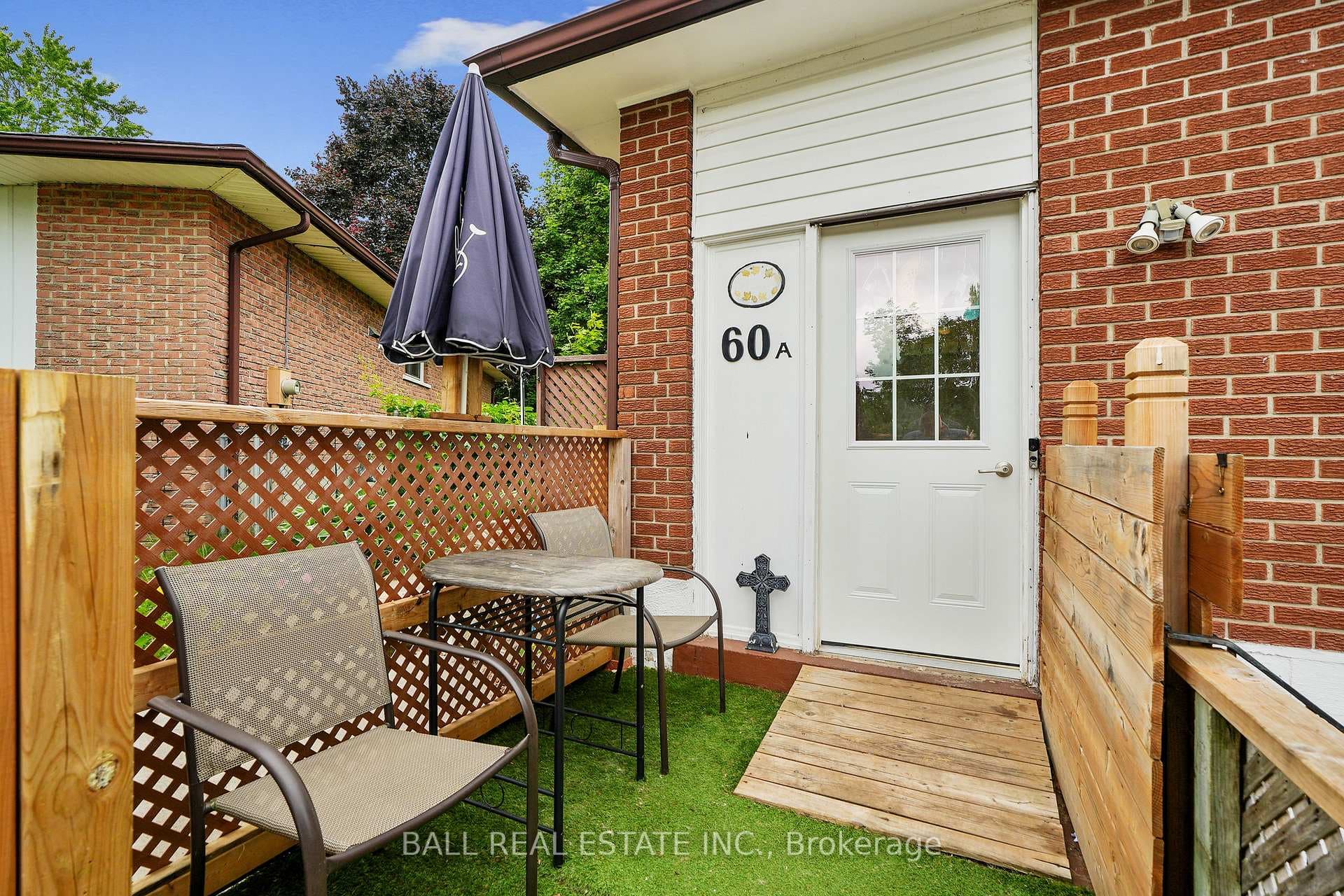 60A Crossley Drive photo 8