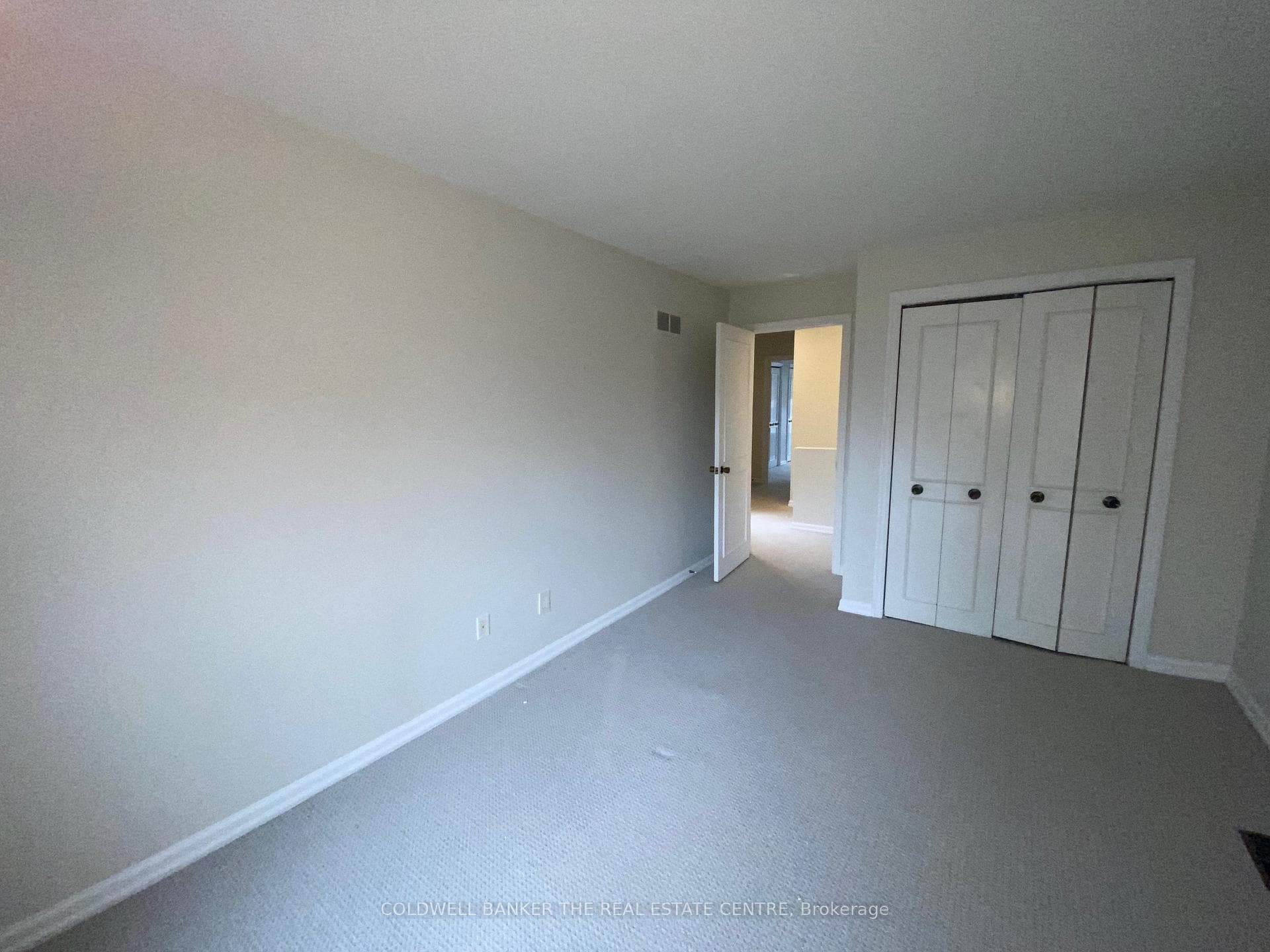 1073 Avenue Road Road photo 16