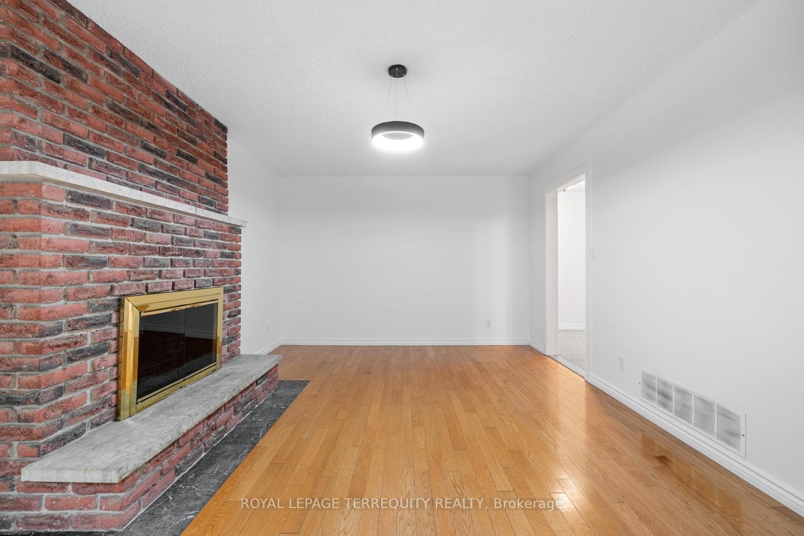 93 Waverley Road photo 11
