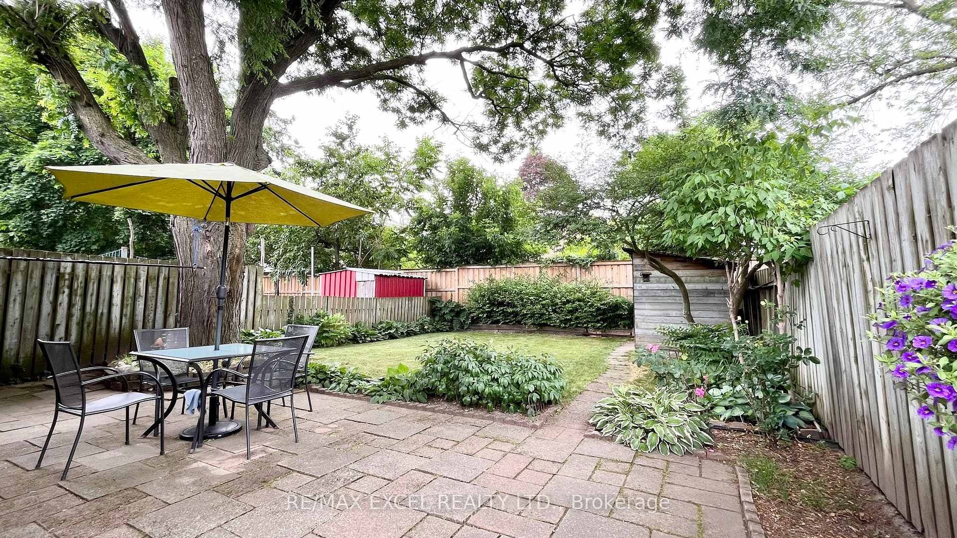 335 Woodsworth Road photo 24