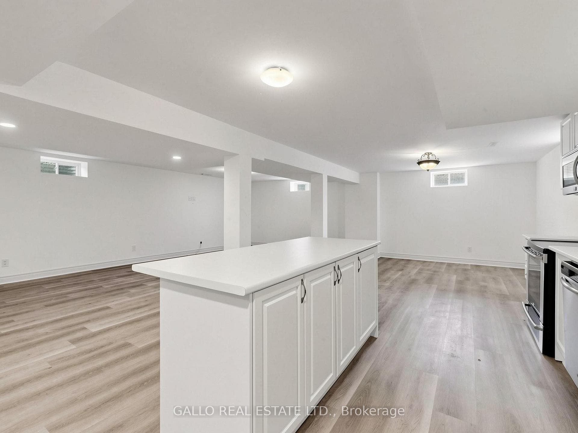 32 Elmvale Boulevard photo 22