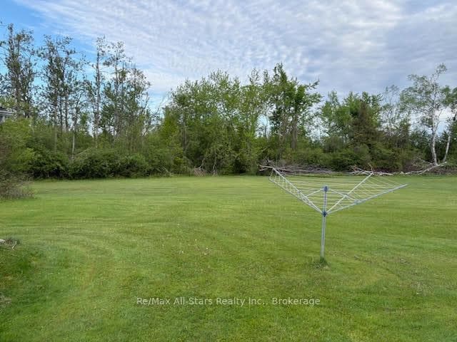 12 Stephen Court photo 5
