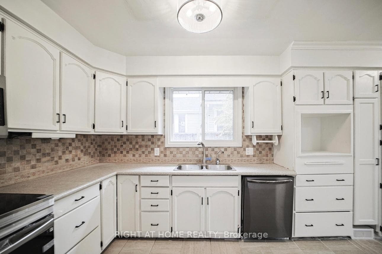 215A Paris Road photo 6