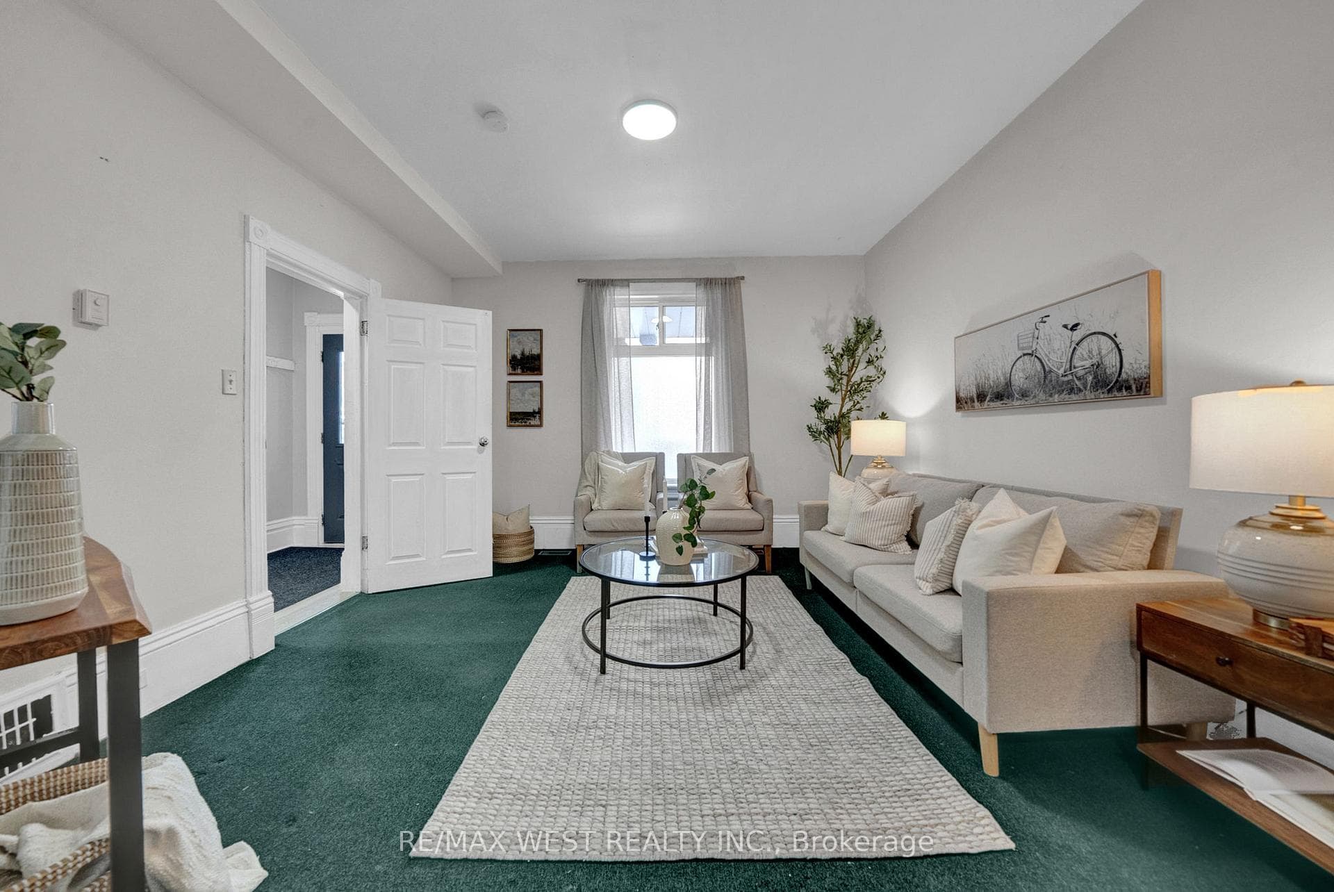 164 Albert Street photo 8