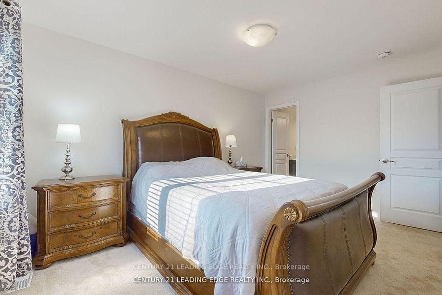 4323 Eclipse Way photo 3