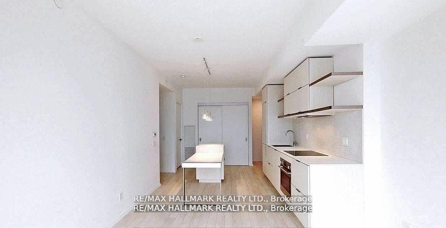 197 Yonge Street Unit 3114 photo 14
