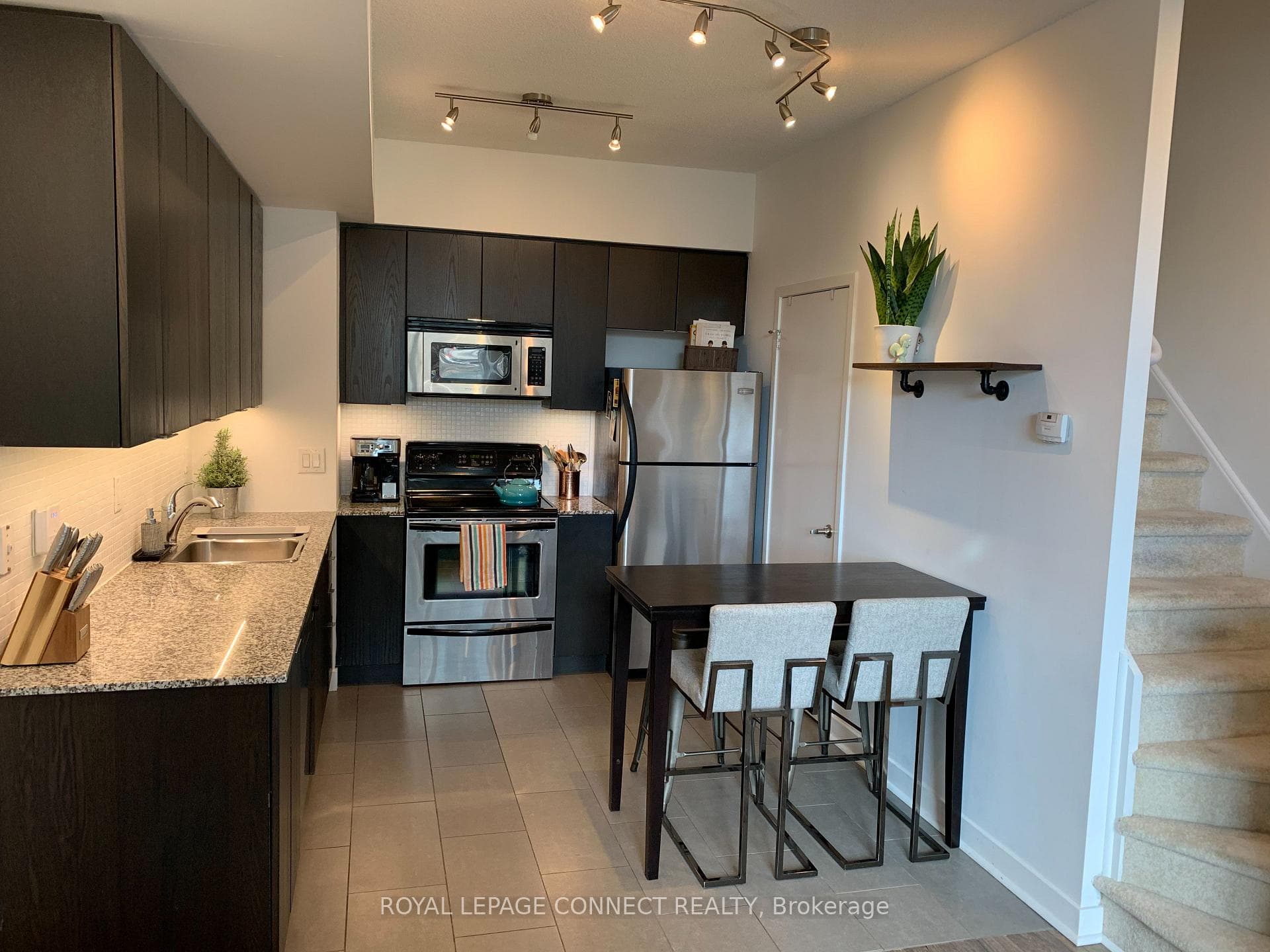 15 Brunel Court Unit 111 photo 9