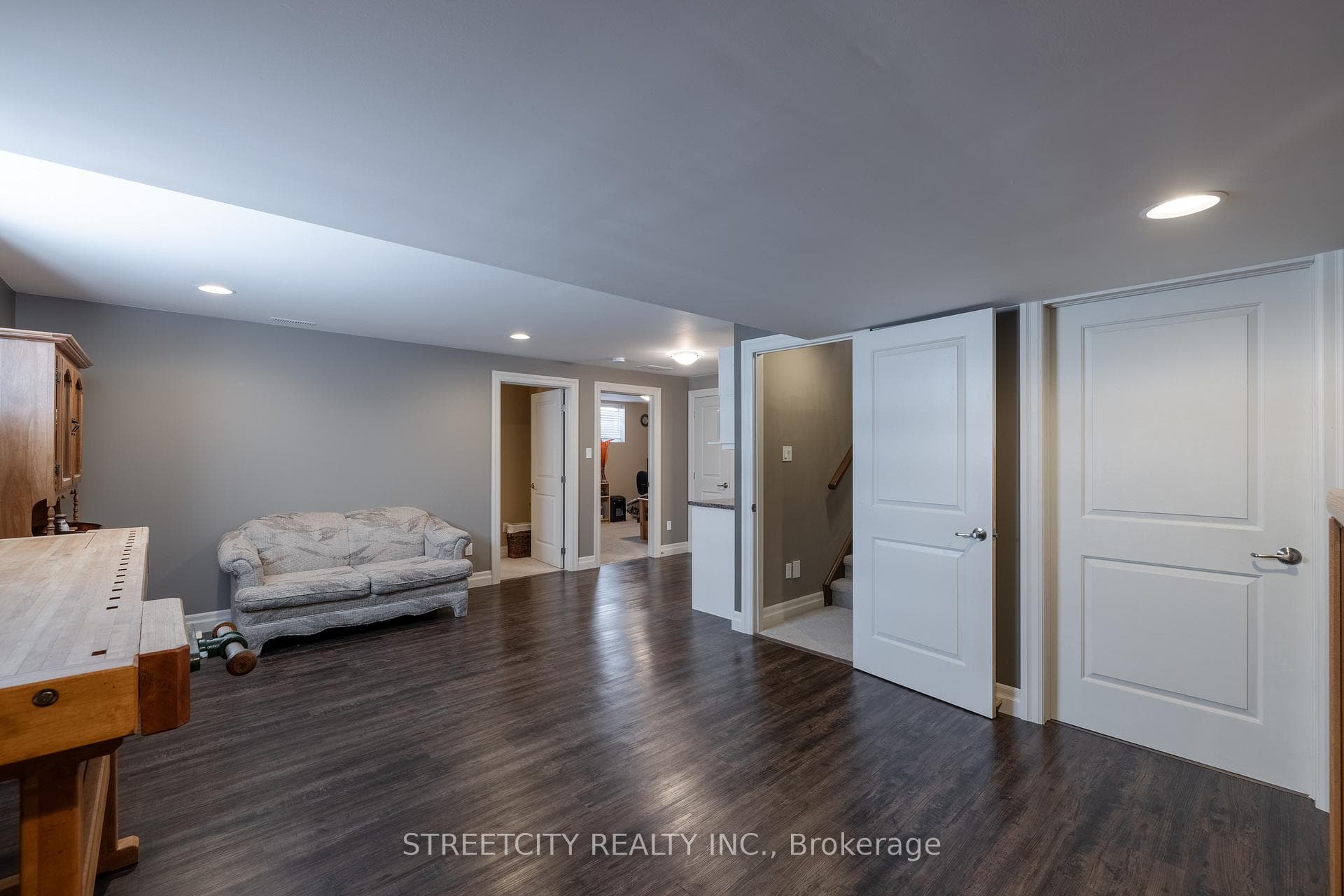 2080 Beaverbrook Avenue Unit 19 photo 23