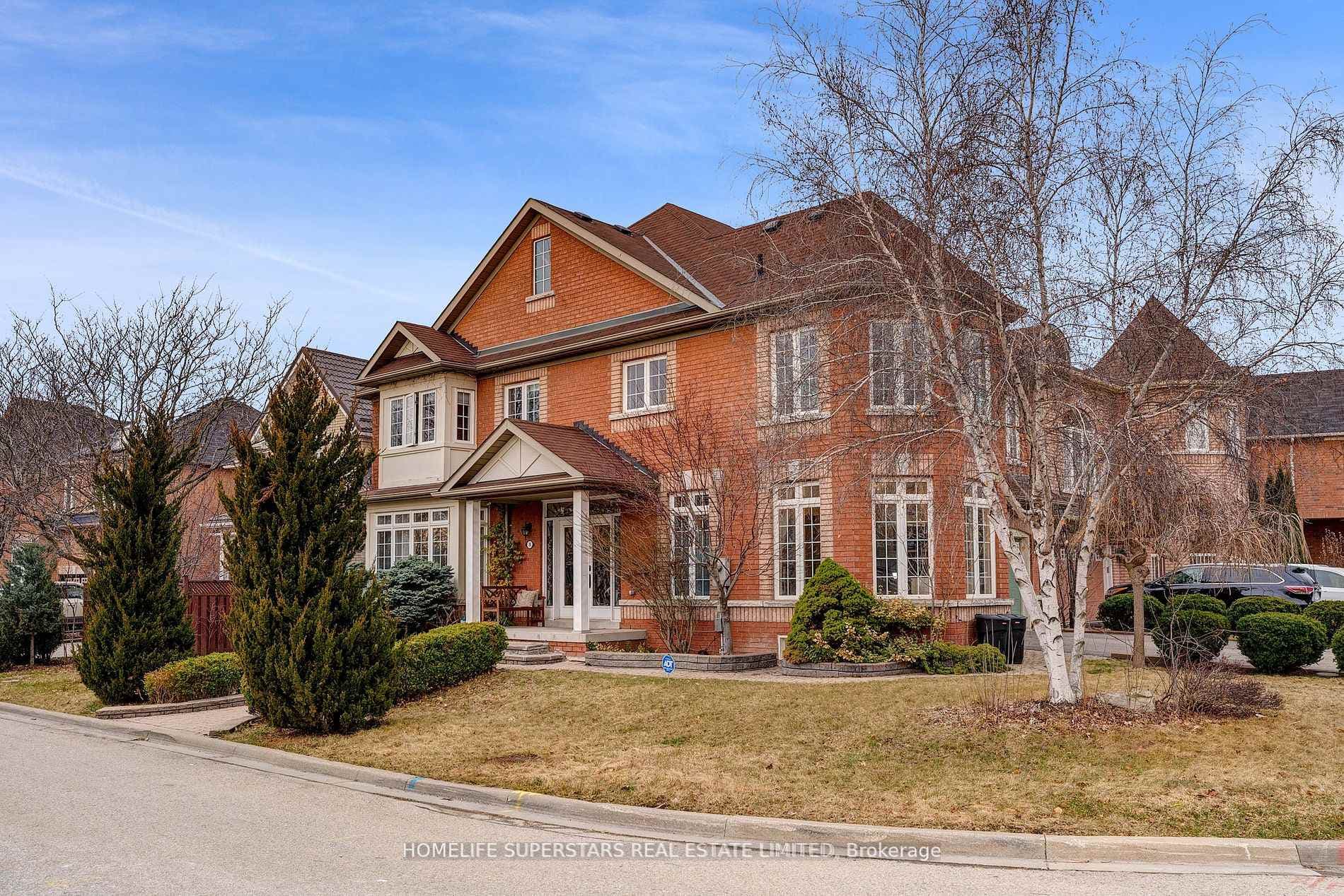 76 Westway Crescent photo 2