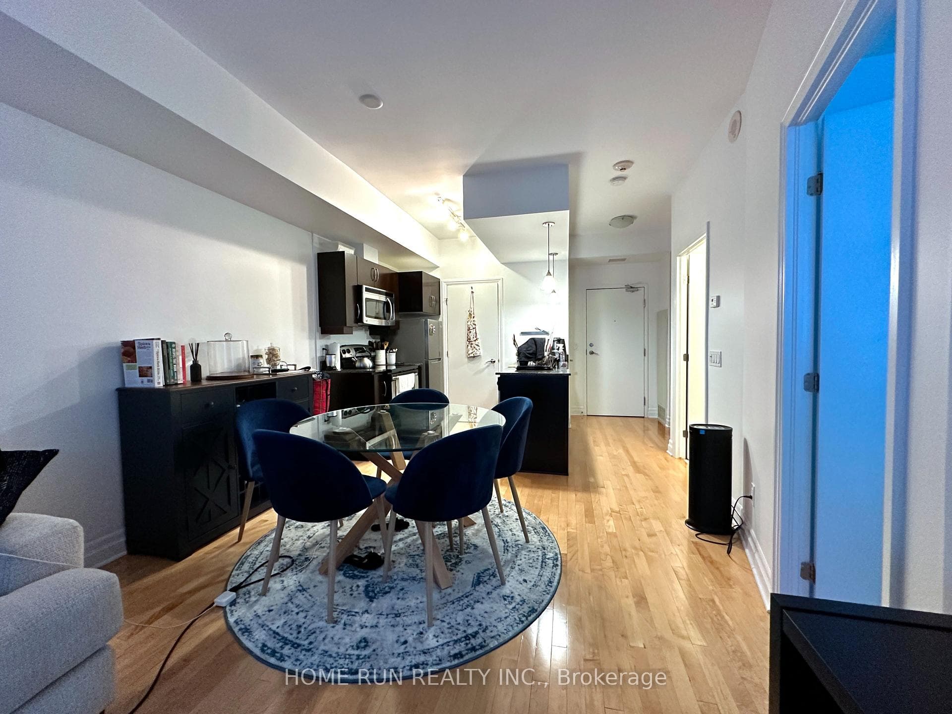 235 Kent Street Unit 714 photo 13