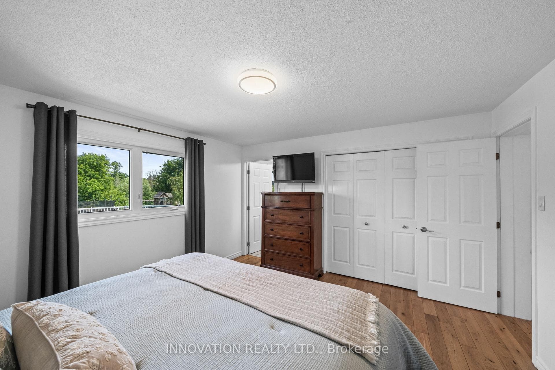 4044 Calbrent Way photo 16