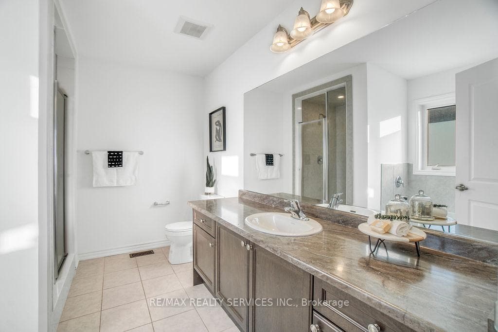 9 Copeman Avenue photo 25