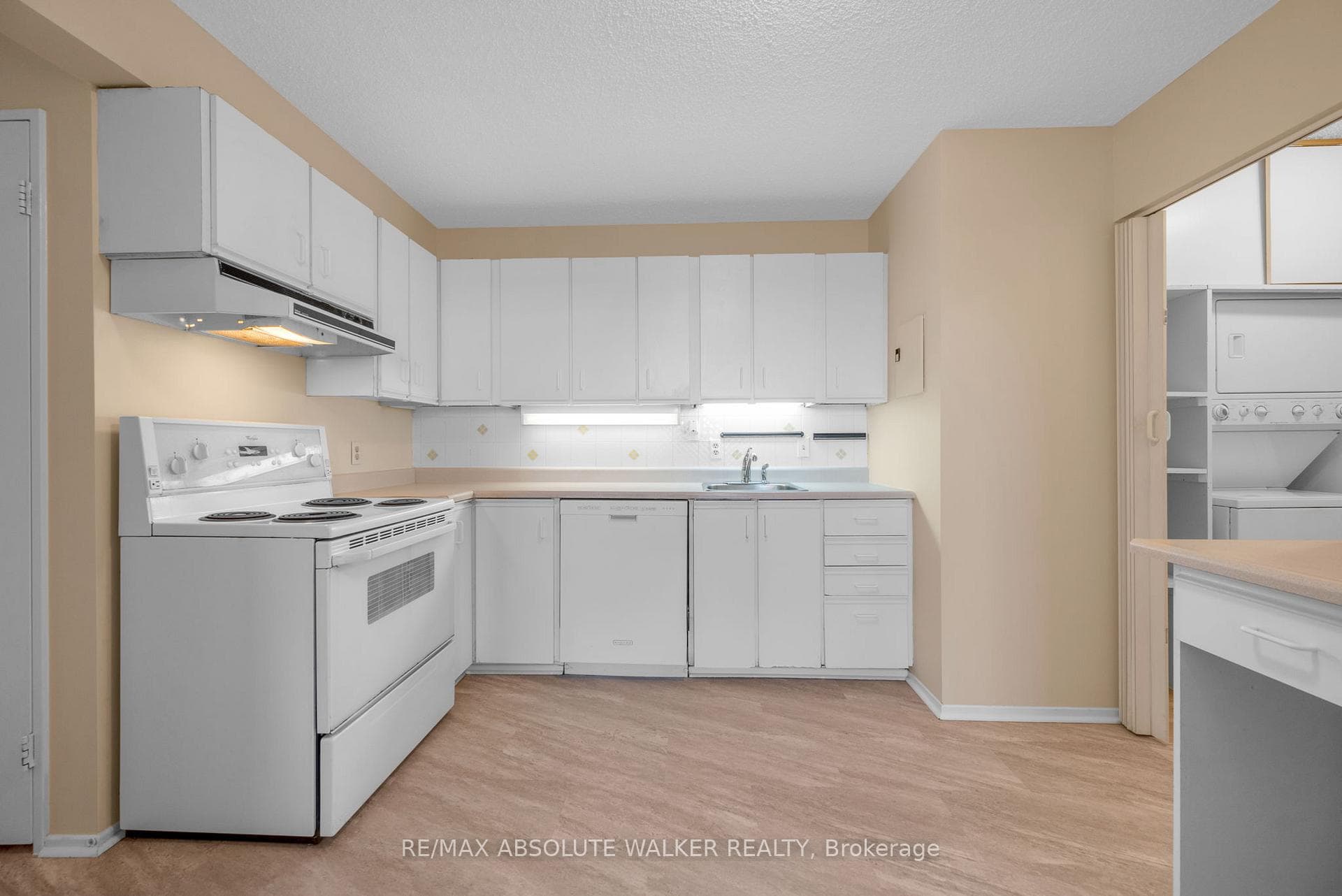 1285 Cahill Drive Unit 2003 photo 4