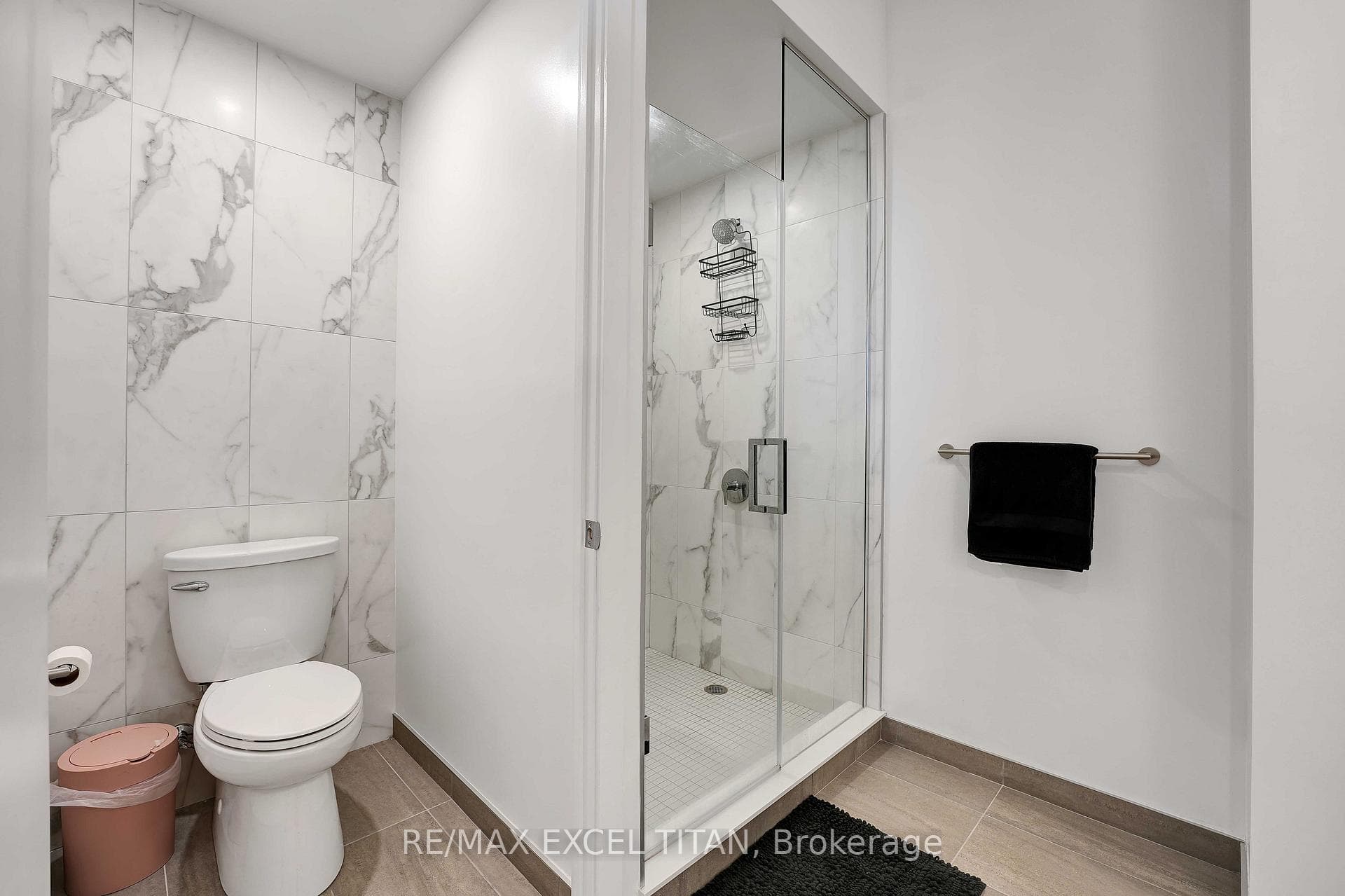 357 King Street Unit 4201 photo 20