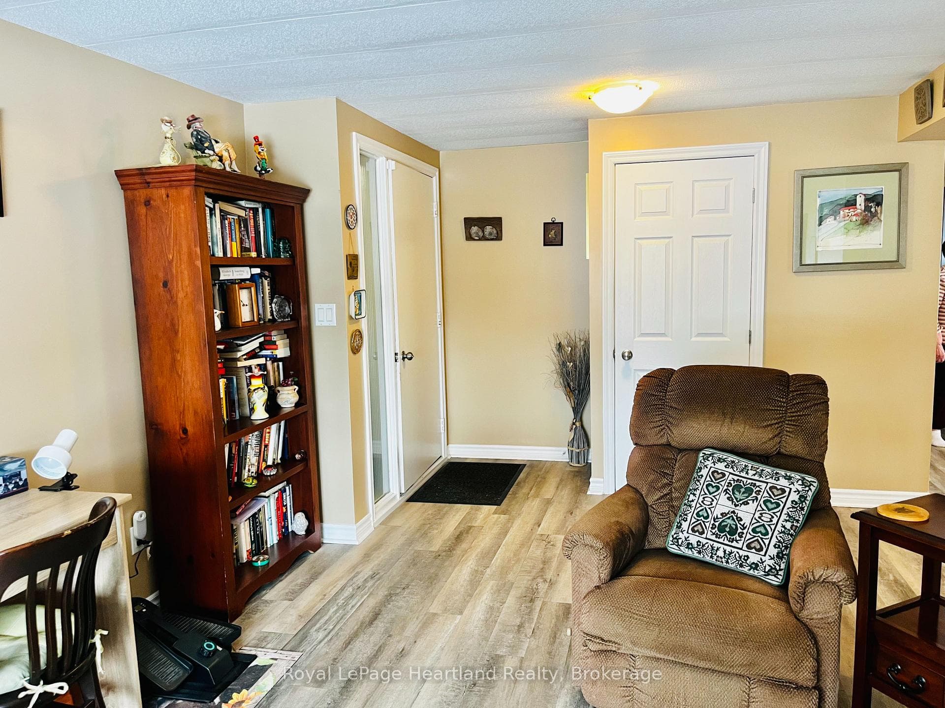 12 Velma Street photo 9