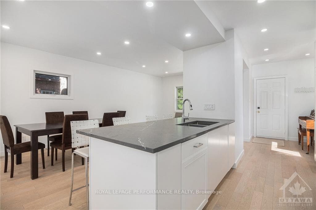12 LINDENLEA Road photo 11