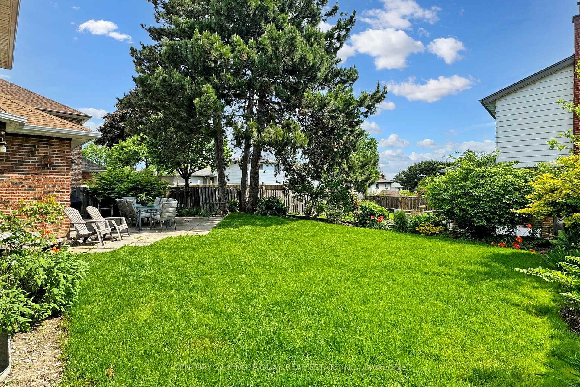 6 Terryhill Crescent photo 38