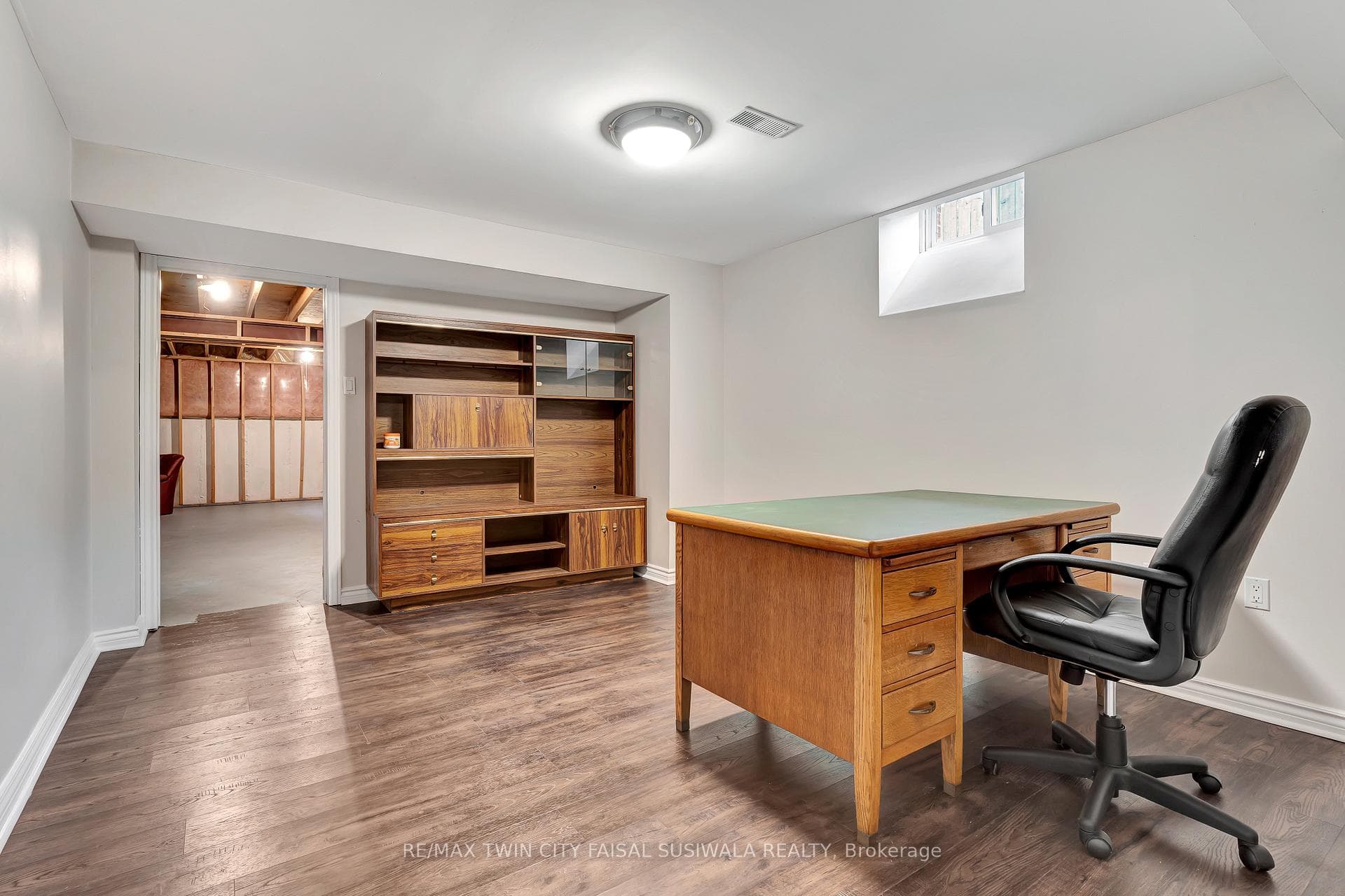 6 Gowinlock Court photo 31